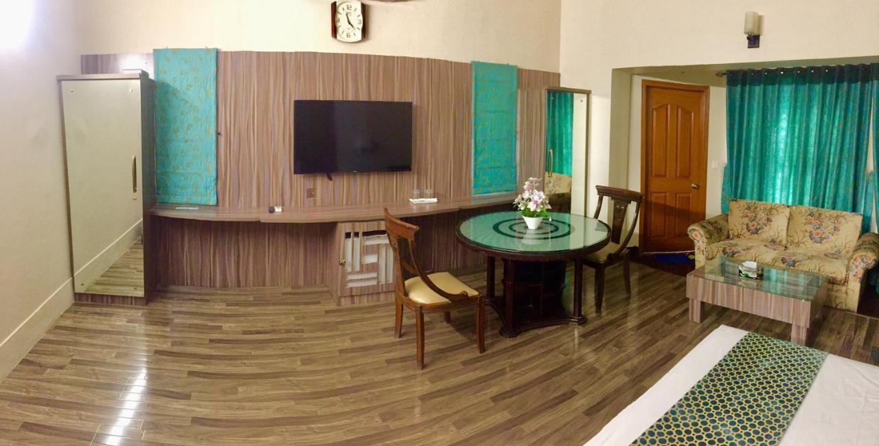 Star Guest House Karacsi Kültér fotó