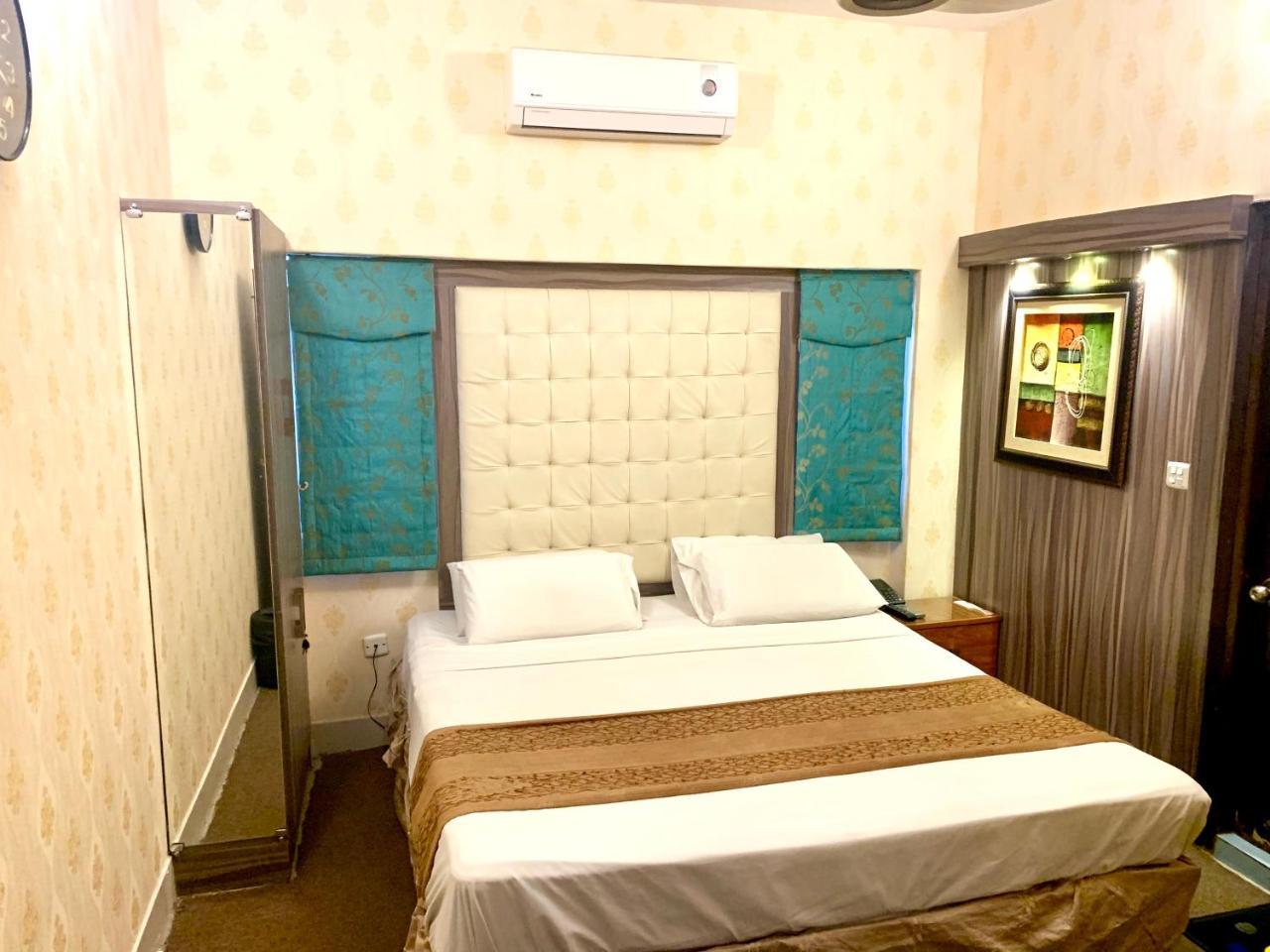 Star Guest House Karacsi Kültér fotó